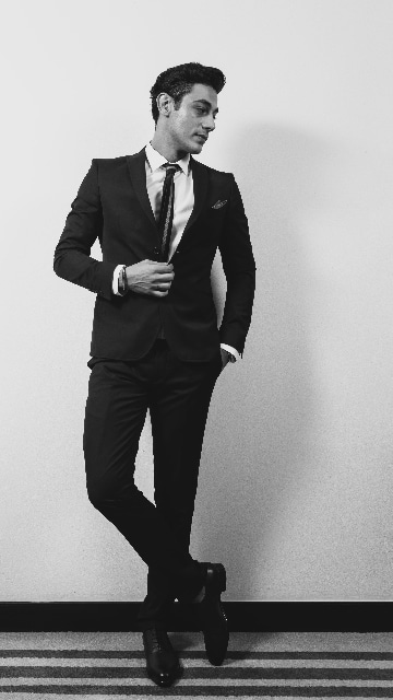 Homme en costume italien